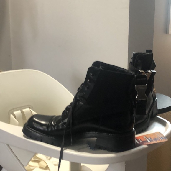 Prada boots - Picture 7 of 8